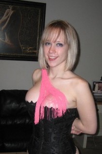 , 23  female escort, laredo
